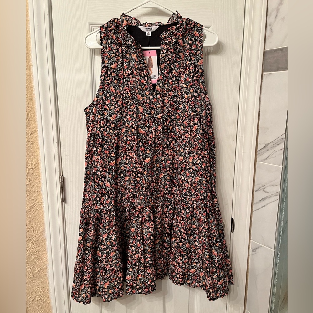 NWT- BB Dakota by Steve Madden Floral Dress